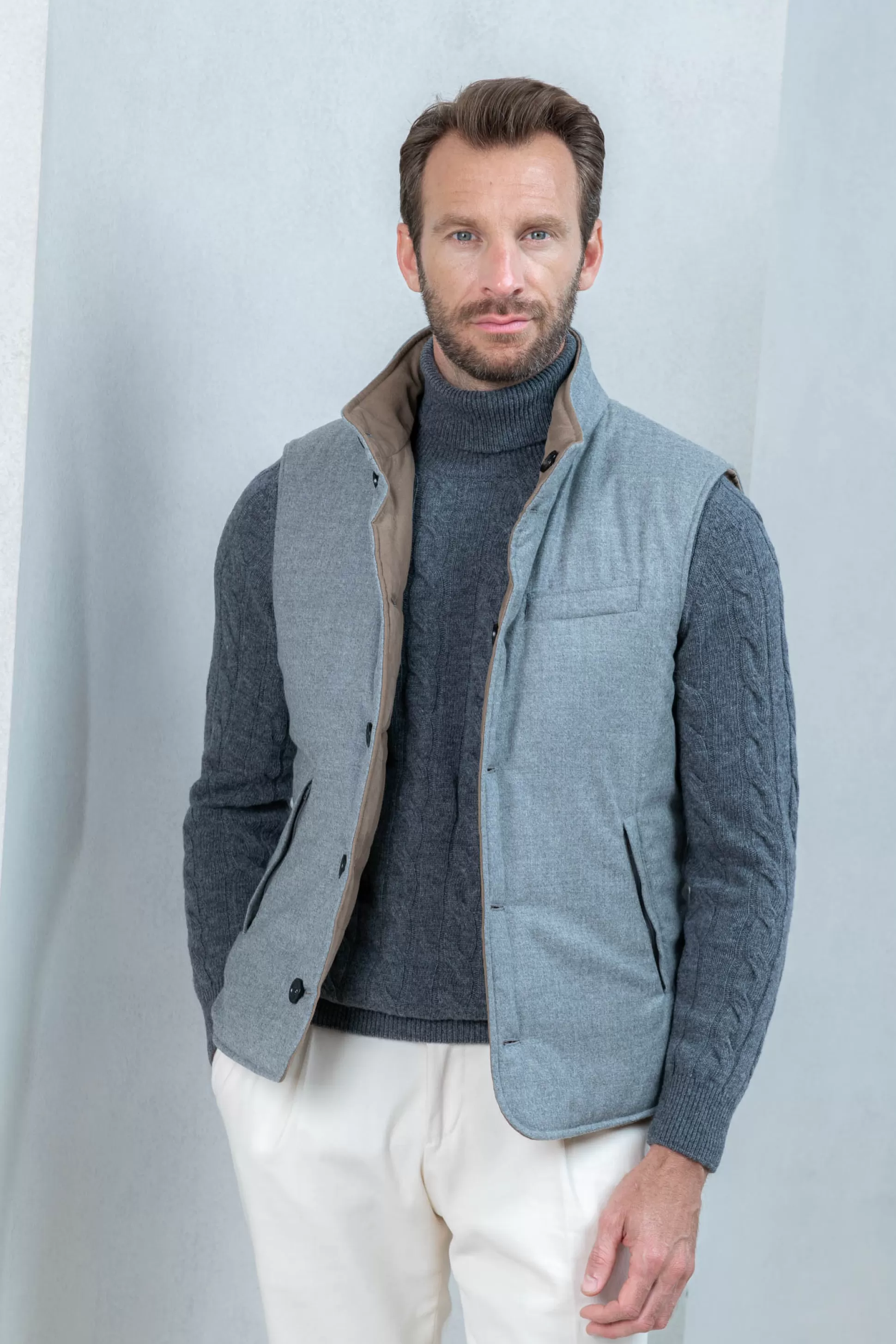 Taupe Reversible Vest In Loro Piana Wool With Rain System®– Made In Italy | Pini Parma New
